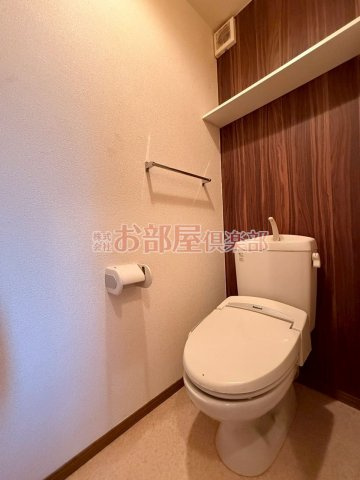 メルベーユ・ドミールA棟のトイレ|ゆったりとした空間のトイレです