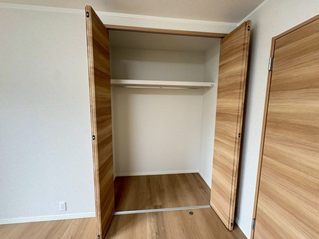 垂水区塩屋北町３丁目　中古戸建の収納|こまごまとしたものを収納できそうですね