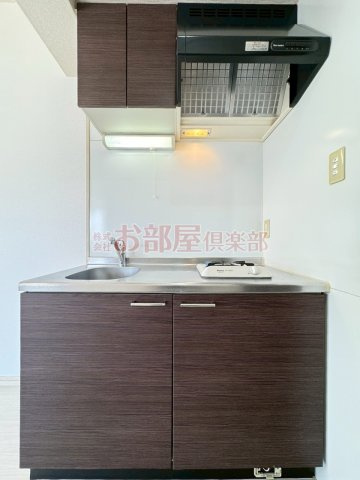 リード中央町のキッチン|お料理しやすいキッチンです