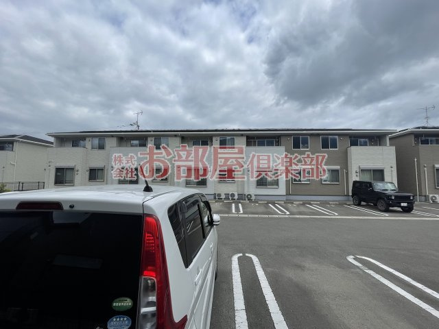 ブリッサⅢの駐車場|カースペースがあります