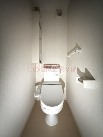 サファイアンエレガンスFのトイレ|落ち着いた色調のトイレです