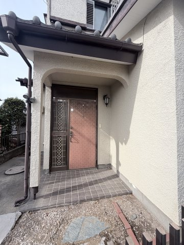 千葉県柏市大室戸建のエントランス|落ち着いたエントランスです