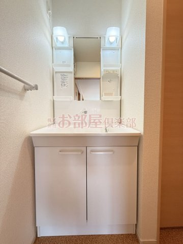 アレーズ　Ｃの洗面所|コンパクトで使いやすい洗面所