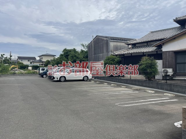 アヴニール　ベルⅠの駐車場|カースペースがあります