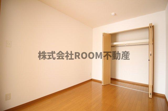 サンパティークの寝室|落ち着いて過ごせるお部屋なので、寝室にいかがでしょうか