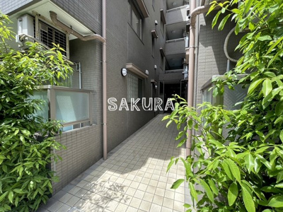 【エントランス】 | サンパレス元住吉 | 管理の行き届いたエントランスです♪