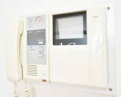【セキュリティ】 | インペリアル赤坂フォラム | モニターつきインターホンです。