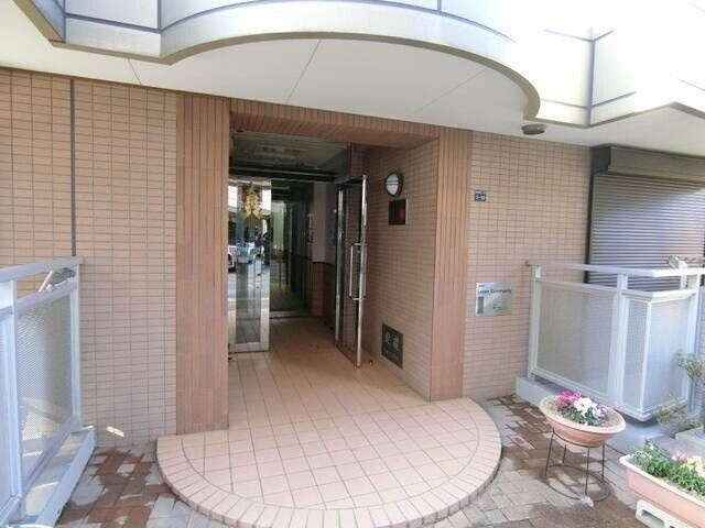 ハイグレード椿のエントランス