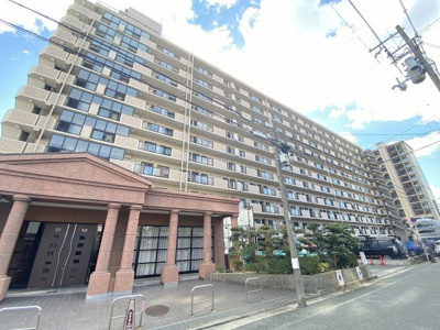 【外観】 | 藤和ハイタウン津久野駅前 | イオンフードスタイル津久野店まで徒歩１分！毎日のお買い物に便利ですね！