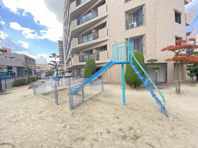【その他】 | 藤和ハイタウン津久野駅前 | 【洗面台新調】身だしなみを整えるのに重宝するシャワー付きの洗面台です♪洗面台に収納もあるため、整頓しやすいですね！
