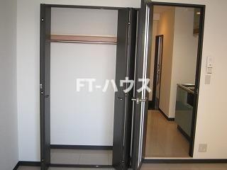 リベルテプレジール幕張　４０４の収納