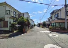敷地面積33.88坪　売地　川越市砂新田の前面道路含む現地写真|建築に有利な角地！間口広々約12.5ｍ！