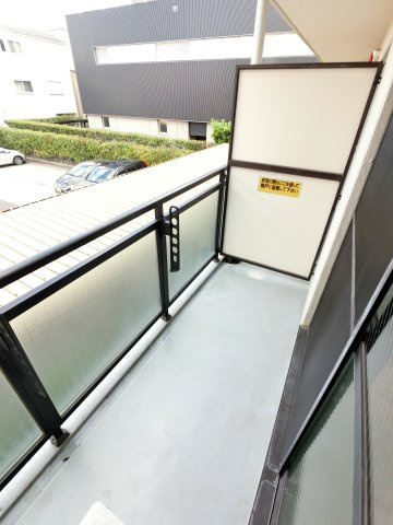 エスエスハイツ市川のバルコニー