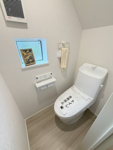 吉川市中野　新築戸建のトイレ|1階のトイレです