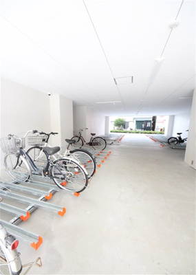 【駐車場】 | セレニテ十三ミラク