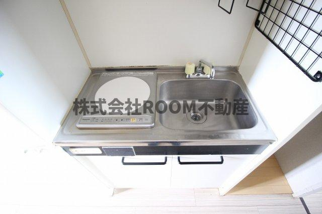 T´ｓマンションのキッチン|コンパクトなキッチンで掃除もラクラク