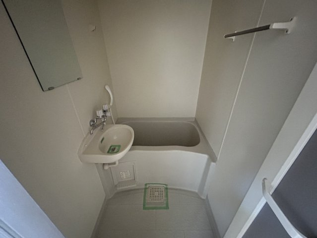 広島市中区東千田町２丁目の賃貸マンションの浴室