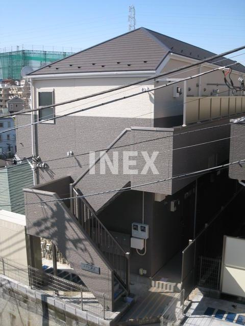 横浜市神奈川区大口仲町のアパートの外観