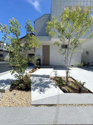 東大泉７丁目戸建てＤのエントランス