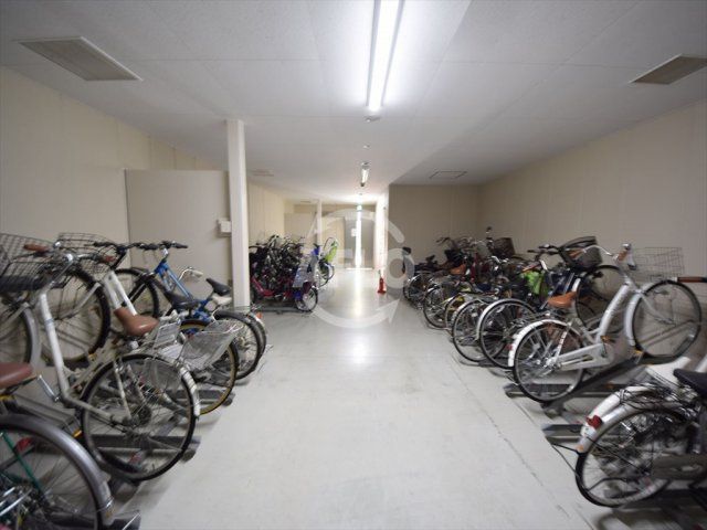 タワーザ上町台　中央小学校区のその他共用部分|タワーザ上町台　駐輪場