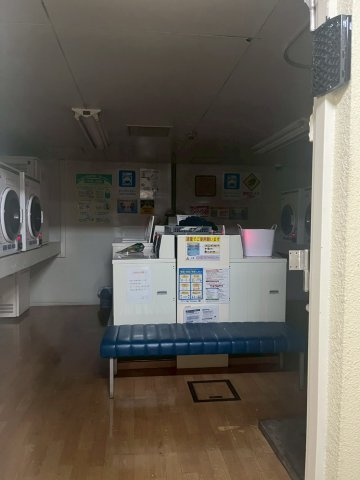 コインランドリー