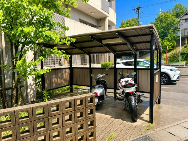 グリーンベル小幡緑地の駐輪場