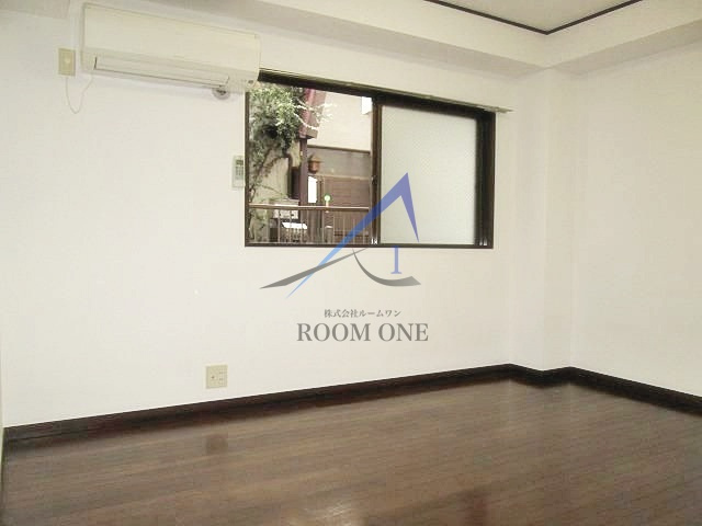 パインツリーの居間・リビング|洋室のお部屋です。