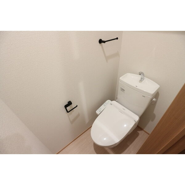 Grandtic Smart 山王　名古屋市賃貸　仲介手数料無料のトイレ