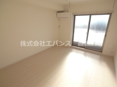 【居間・リビング】 | リブリ・クレール蘇我壱号館 | おしゃれな居間です