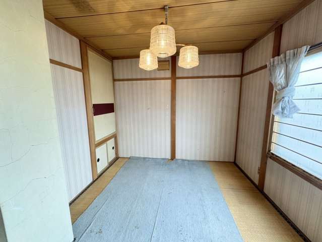 【角地・平坦地】武佐1丁目、可能性の広がる110万円の戸建ての和室