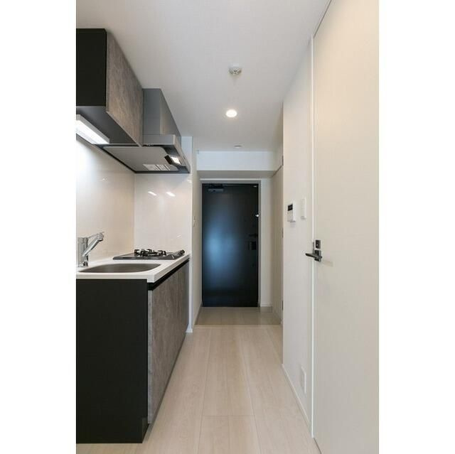Ｃｒａｎｅ　Ｃｏｕｒｔ　Ｔｓｕｒｕｍｉの玄関