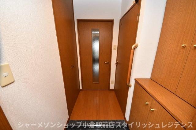 ギャラン吉野町の玄関