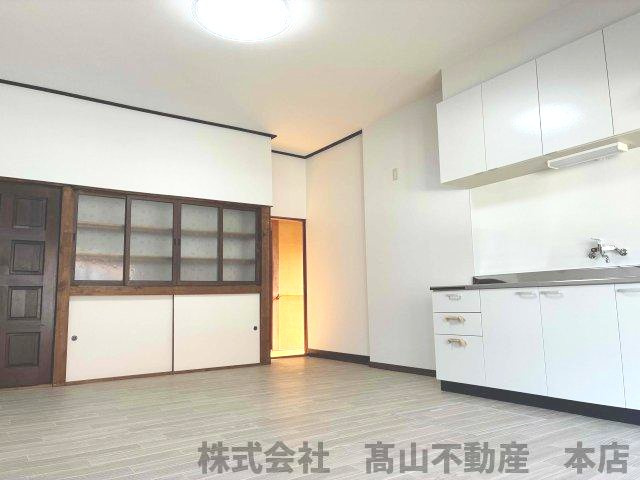 宗像市土穴１丁目の一戸建ての居間・リビング