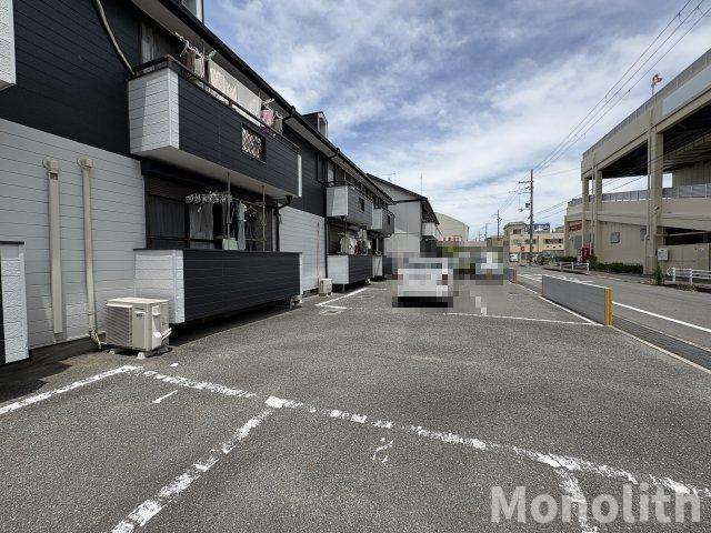 ノアーズアークの駐車場