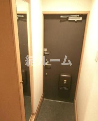 板橋区幸町のアパートの玄関
