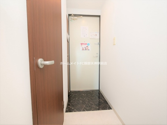 カスターニャ三国本町の玄関
