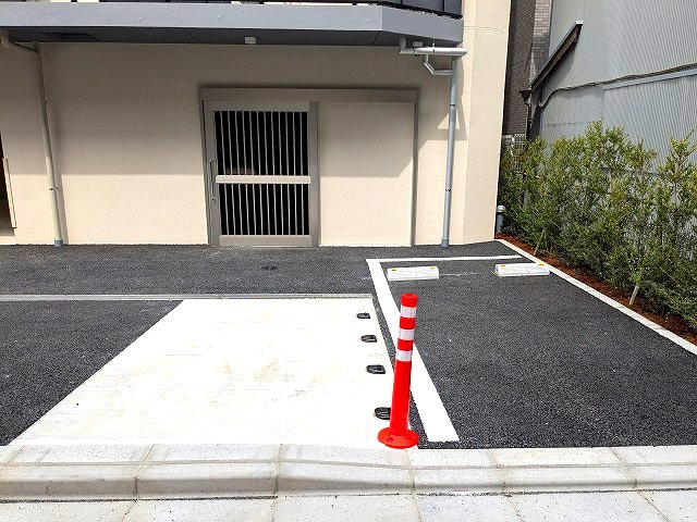 URBANEX上野の設備|平置き駐車場、空き状況はご確認下さい
