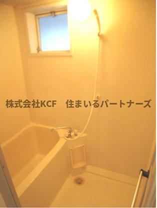 ルミエール77の浴室|コンパクトで使いやすいお風呂です