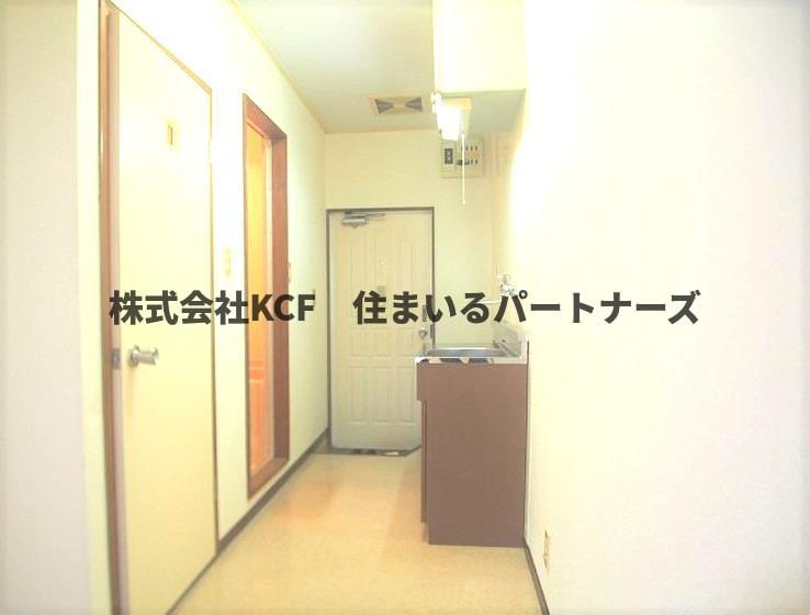 金子ハイツの収納|こちらの居間で趣味の時間をお楽しみください