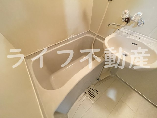 オーシャン新深江の浴室|お風呂で日々の疲れを落としましょう
