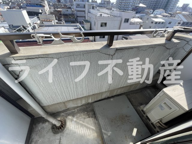 オーシャン新深江のバルコニー|陽当たり良好なバルコニーです