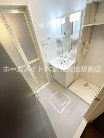 大阪市城東区諏訪２丁目のハイツの洗面所