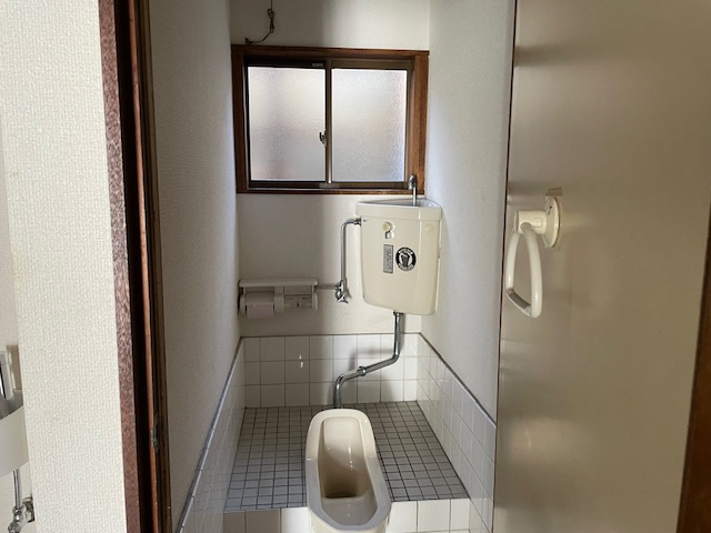 加賀店舗の玄関
