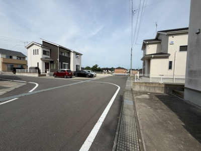 【前面道路含む現地写真】 | 前橋市茂木町　南向き　4SLDK