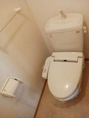 【トイレ】 | ヴィラフォンスⅡ | 落ち着いた色調のトイレです