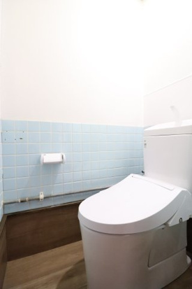 上野アパートのトイレ|トイレもきれいです