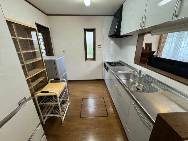 三輪9丁目中古住宅のキッチン
