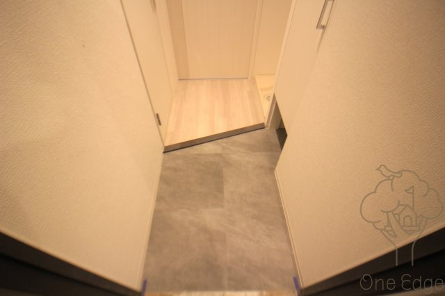 セレニテ中崎町リアンの玄関