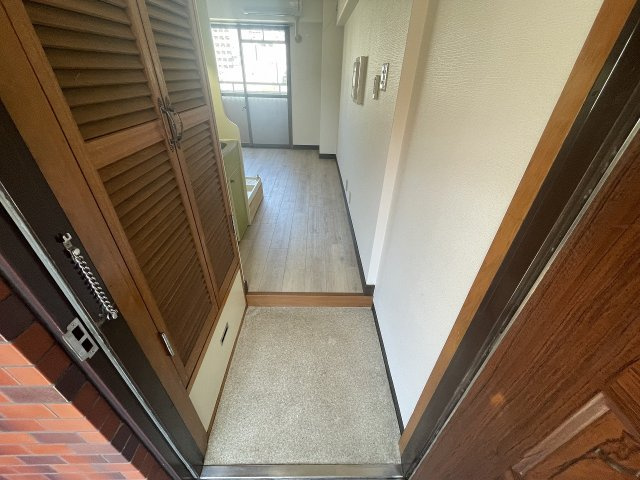 ライオンズマンション神戸元町の玄関