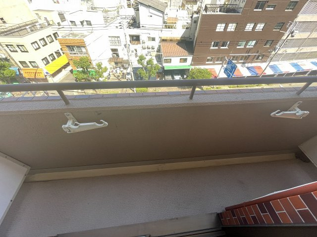 ライオンズマンション神戸元町のバルコニー
